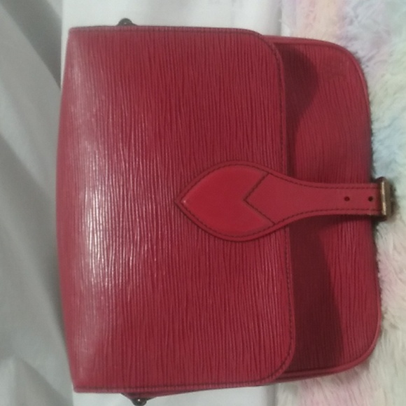 FIRM! Authentic Louis Vuitton Epi Cartuochiere MM Red Leather Bag MI0990 - Picture 4 of 17